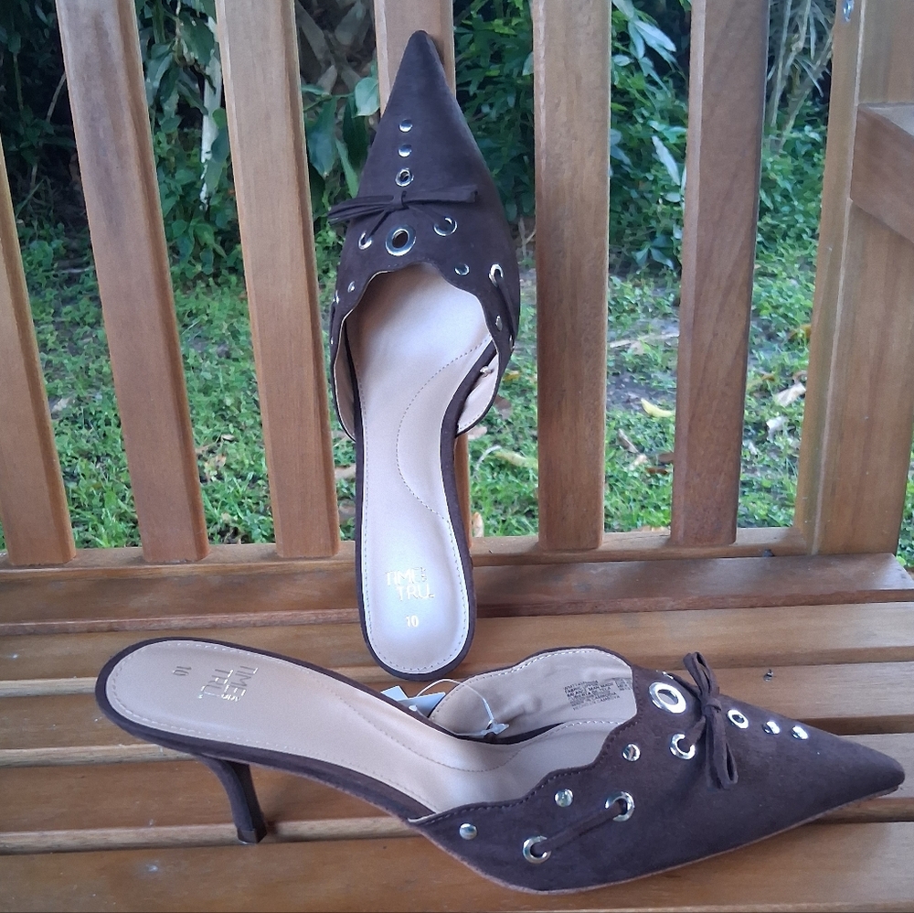 Time and Tru Dark Brown Women's Heels - Picture 4 of 7